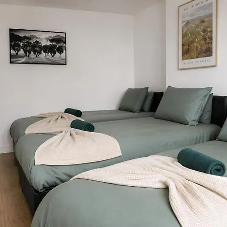 Bradford Accommodation For Groups Of 11 Near Little Horton, City Centre And And M606 With A Fully-Equipped Kitchen, Wifi, And Free Street Parking * Bradford (West Yorkshire)